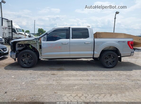 1FTFW1E55NKD85652 2022 FORD F150 Серебряный Панорамный вид салона 360°