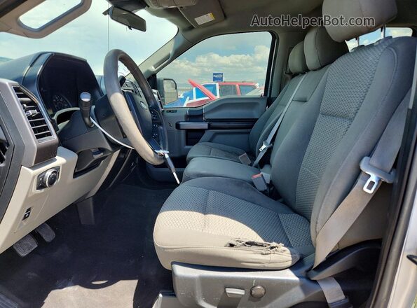 1FTFW1E56KFC33643 2019 FORD F150 Silver Front interior view