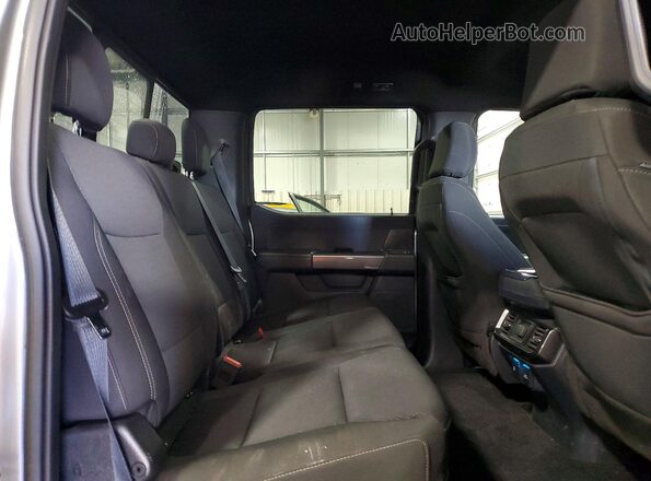 1FTFW1E57NKF18752 2022 FORD F150 Silver Vista de los asientos traseros