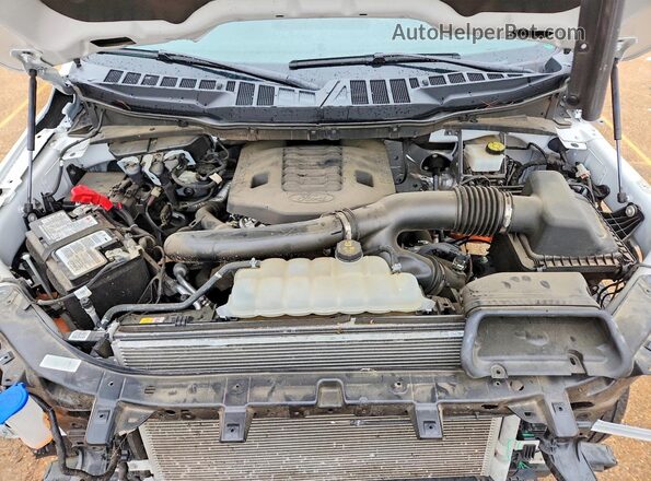 1FTFW1E80PKE86188 2023 FORD F150 White Widok wnętrza z tyłu