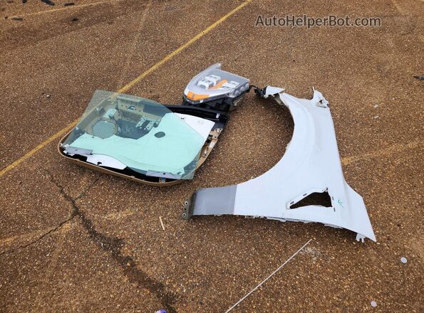 1FTFW1E80PKE86188 2023 FORD F150 White Widok komory silnika