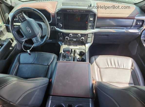 1FTFW1E82PFC08921 2023 FORD F150 Серый Вид панели приборов