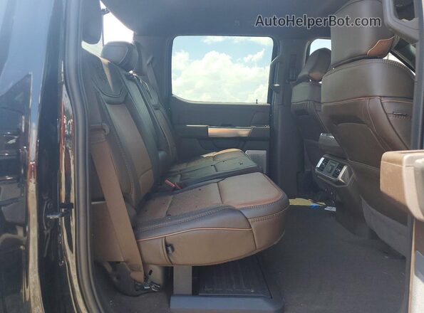 1FTFW1ED0NFC18440 2022 FORD F150 Black Widok tylnych siedzeń