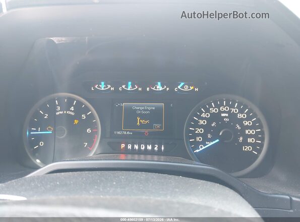 1FTFW1EF5GFD04539 2016 FORD F150 Красный Вид задних сидений