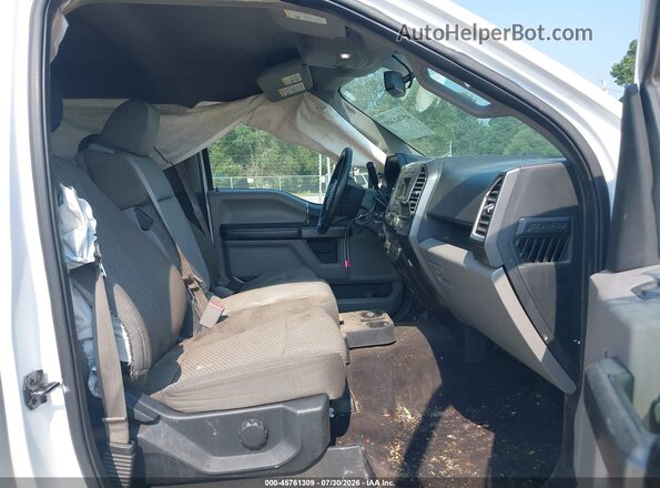 1FTFW1EF5GKD60360 2016 FORD F150 Белый Вид салона спереди