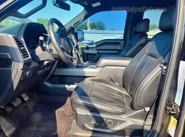 1FTFW1EFXGKE35618 2016 FORD F150 Black Widok wnętrza z przodu