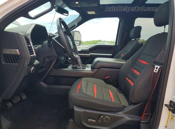 1FTFW1EG1GFC86338 2016 FORD F150 White Front interior view