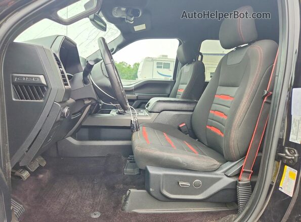 1FTFW1EG1HFC14587 2017 FORD F150 Black Widok wnętrza z przodu