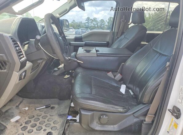 1FTFW1EG2GFB45617 2016 FORD F150 White Вид салону спереду