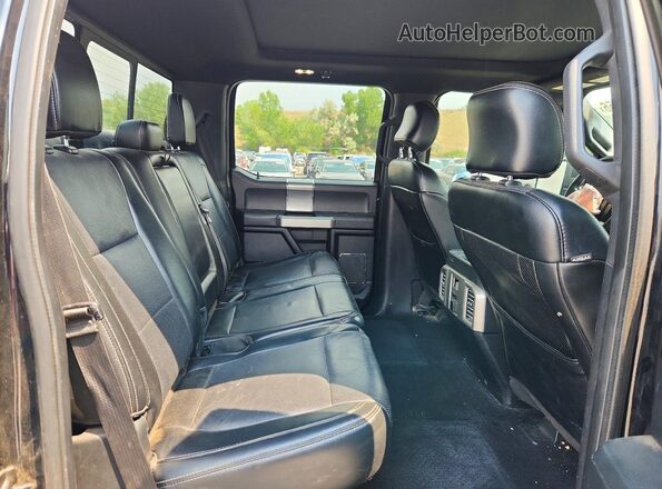 1FTFW1EG3GKD55439 2016 FORD F150 Black Widok tylnych siedzeń