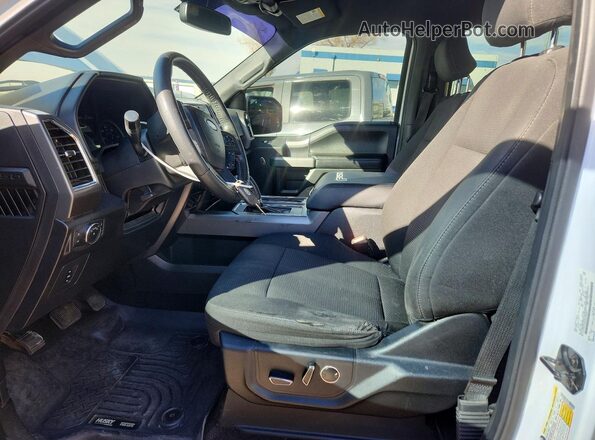 1FTFW1EG6GKE48200 2016 FORD F150 Белый Вид салона спереди