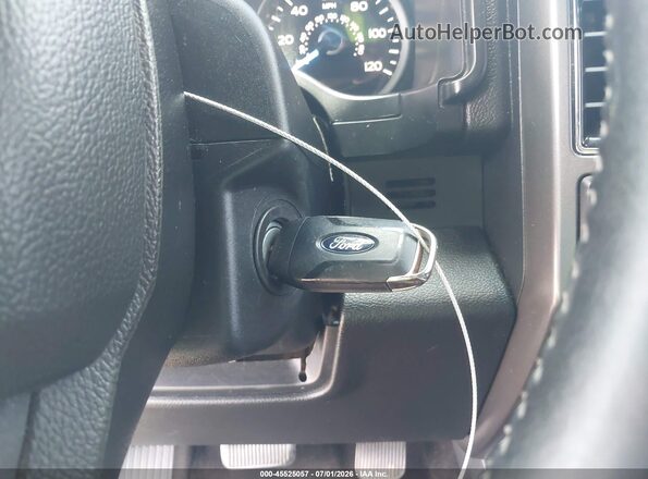 1FTFW1EG7JFE60422 2018 FORD F150 Red Widok deski rozdzielczej