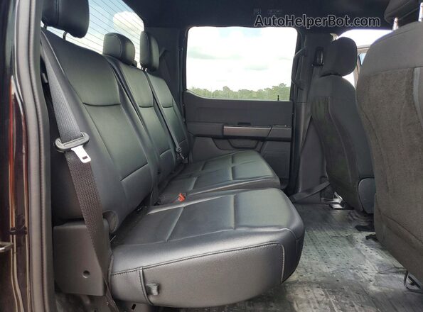 1FTFW1P8XMKE68564 2021 FORD F150 Red Widok tylnych siedzeń