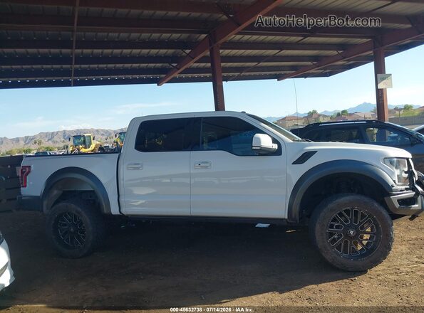 1FTFW1RG1JFE48924 2018 FORD F150 White Вид задньої частини салону