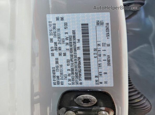 1FTFW1RG1RFB64768 2024 FORD F150 Gray Vista del compartimento del motor
