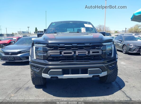 1FTFW1RG2RFA83648 2024 FORD F150 Black Vista interior trasera