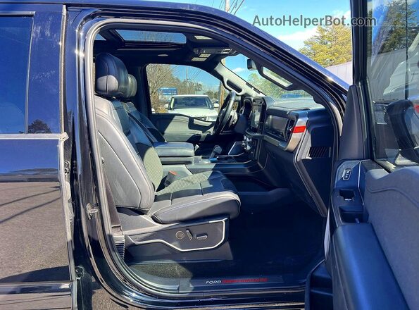 1FTFW1RG3NFA85449 2022 FORD F150 Black Դիմացի տեսք