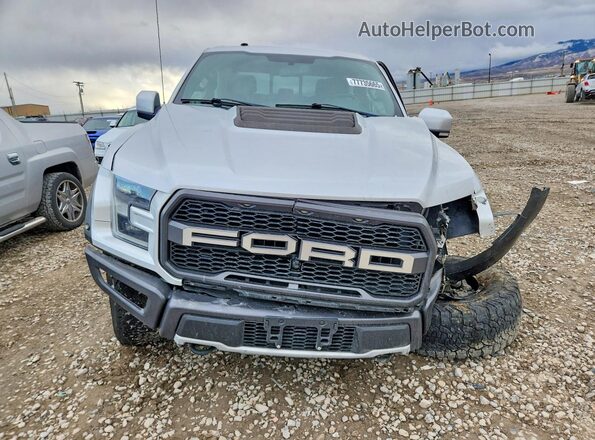1FTFW1RG4JFB03127 2018 FORD F150 Silver Դիմացի տեսք