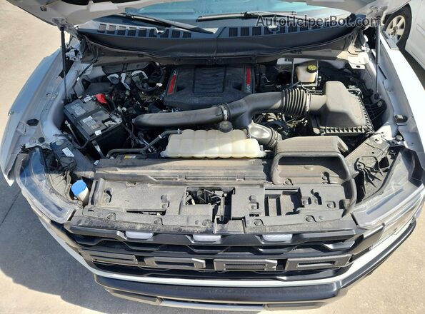 1FTFW1RG4RFB92788 2024 FORD F150 White Widok wnętrza z tyłu