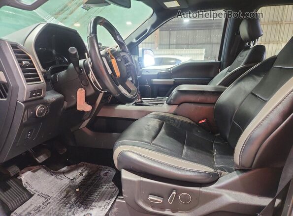 1FTFW1RG5JFC39265 2018 FORD F150 Серый Вид салона спереди