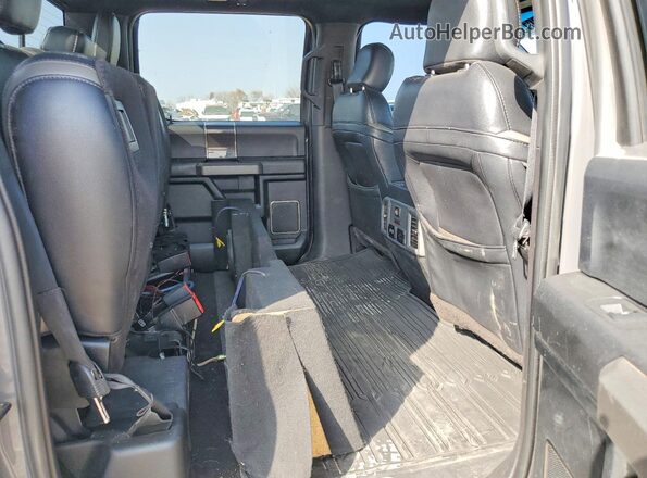 1FTFW1RG5JFC51271 2018 FORD F150 Gray Rear seats view