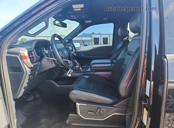 1FTFW1RG6NFC08418 2022 FORD F150 Black Widok wnętrza z przodu