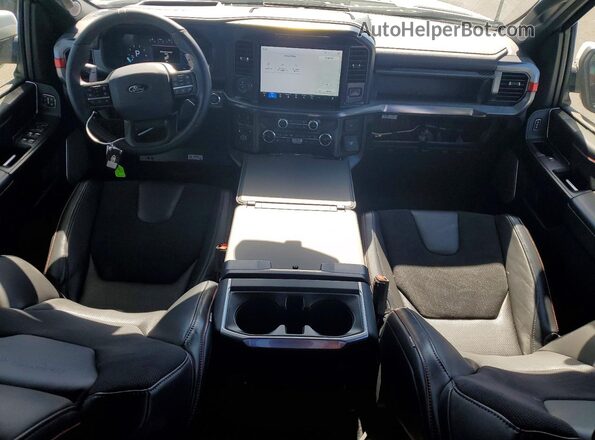 1FTFW1RG6SFA23622 2025 FORD F150 Белый Вид панели приборов
