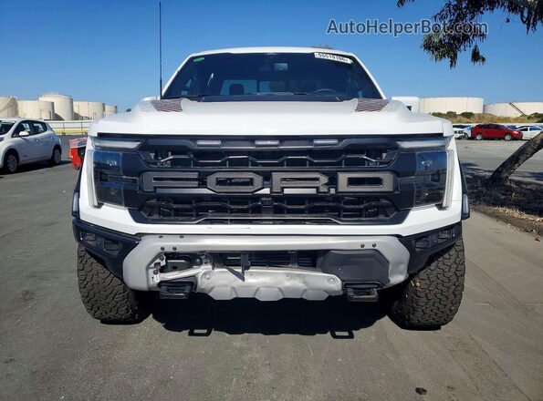 1FTFW1RG6SFA23622 2025 FORD F150 Белый Вид спереди
