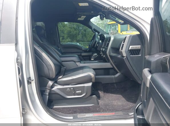1FTFW1RG7HFA21368 2017 FORD F150 Silver Вид салону спереду