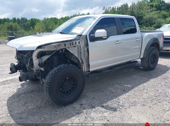 1FTFW1RG7HFA21368 2017 FORD F150 Silver Передня ліва чверть