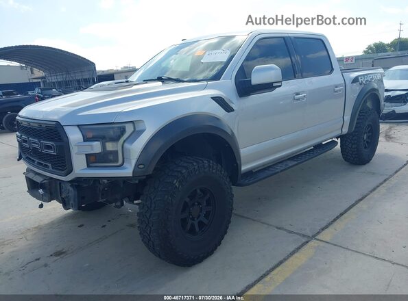 1FTFW1RG8HFB65785 2017 FORD F150 Silver Առջևի ձախ երեք քառորդ տեսարան