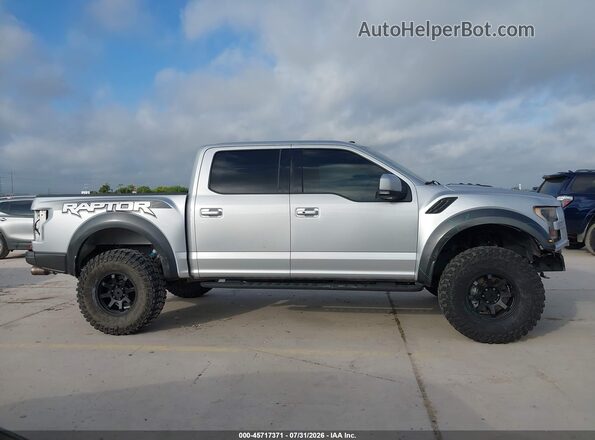 1FTFW1RG8HFB65785 2017 FORD F150 Silver Սալոնի 360 աստիճան տեսք