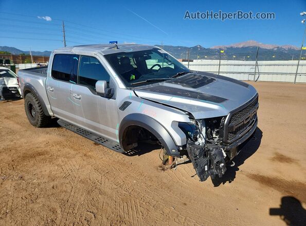 1FTFW1RGXKFA54579 2019 FORD F150 Silver Front right