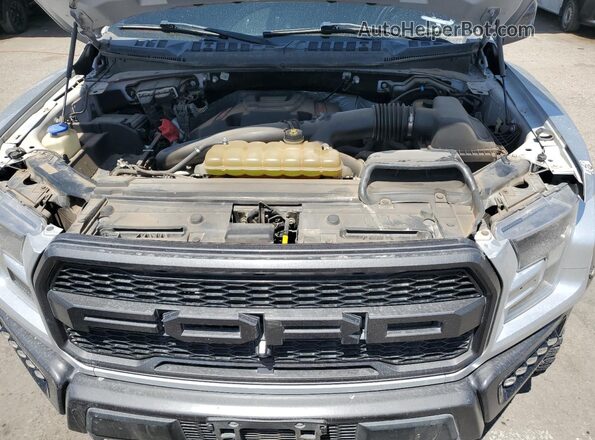 1FTFW1RGXKFA80356 2019 FORD F150 Silver Вид задньої частини салону