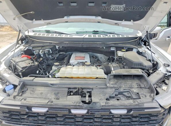 1FTFW1RJ8PFC35652 2023 FORD F150 Silver Widok wnętrza z tyłu