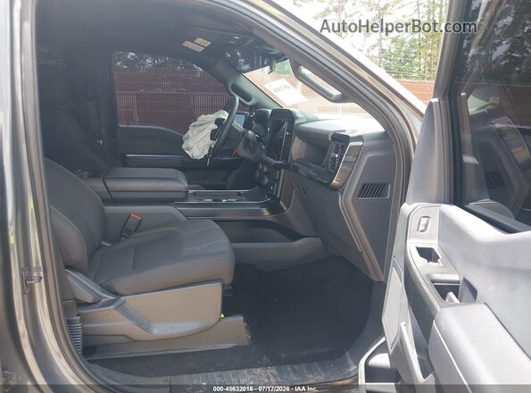 1FTFW2L5XSKE80132 2025 FORD F150 Серый Вид салона спереди