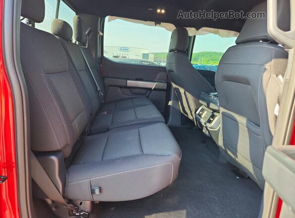 1FTFW3L53TKD57246 2026 FORD F150 Red Вид задніх сидінь
