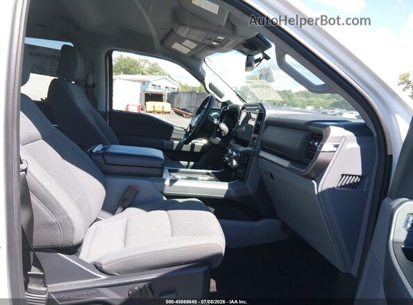 1FTFW3L81RKF52474 2024 FORD F150 White Vista interior delantera