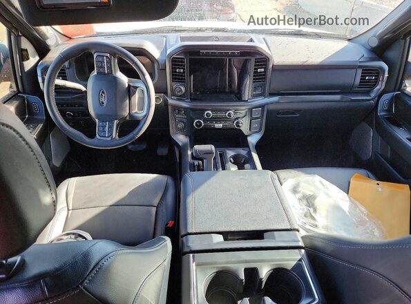 1FTFW3L82RFC02845 2024 FORD F150 Gray Widok deski rozdzielczej