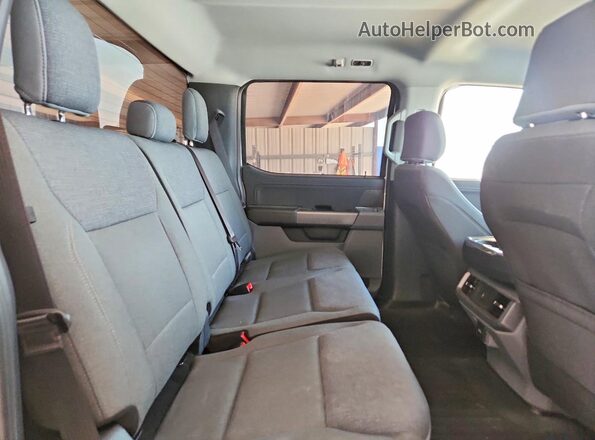 1FTFW3L89SKF46704 2025 FORD F150 Белый Вид задних сидений