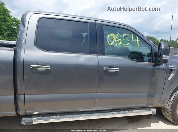 1FTFW3L8XRKF80869 2024 FORD F150 Gray Rear interior view