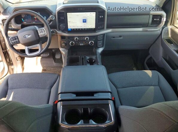 1FTFW3LD8SFC61689 2025 FORD F150 Silver Вид панелі приладів