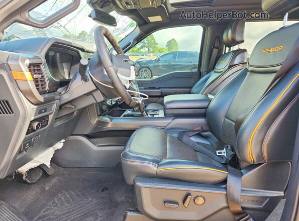 1FTFW4L52SFB99396 2025 FORD F150 Gray Widok wnętrza z przodu