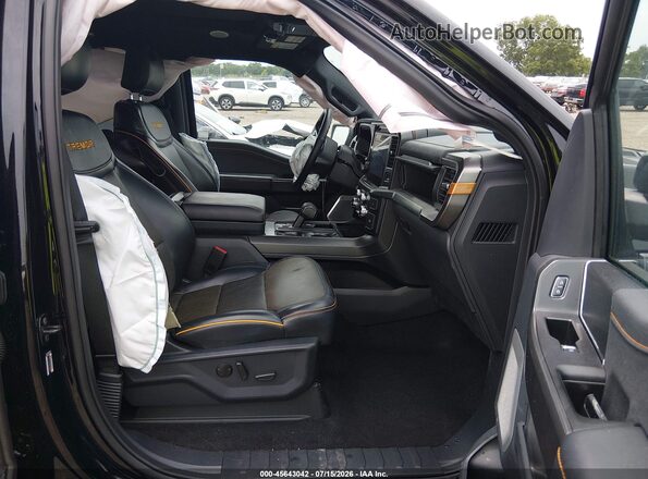 1FTFW4L5XRFC06895 2024 FORD F150 Black Front interior view