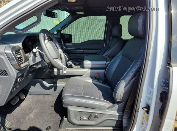 1FTFW5LDXSFB93326 2025 FORD F150 White Vista interior delantera