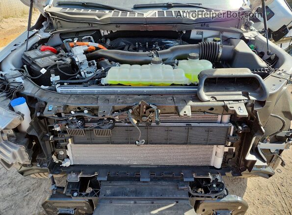 1FTFW5LDXSFB93326 2025 FORD F150 White Vista interior trasera