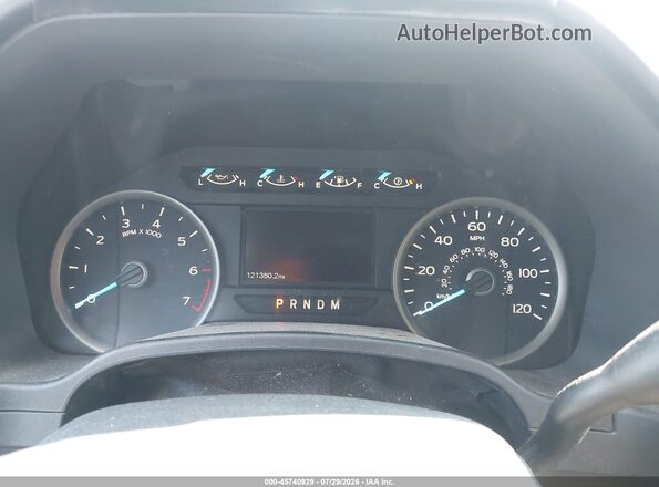 1FTFX1E52JKC43895 2018 FORD F150 White Widok tylnych siedzeń