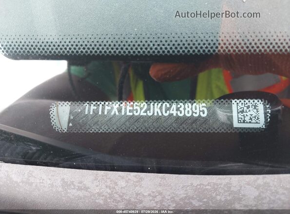 1FTFX1E52JKC43895 2018 FORD F150 White Widok komory silnika