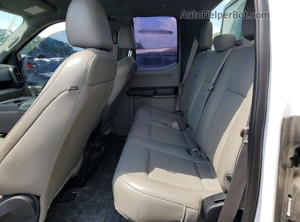 1FTFX1E52LKE43324 2020 FORD F150 White Rear seats view