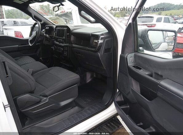 1FTFX1E52PKF94718 2023 FORD F150 Белый Вид салона спереди